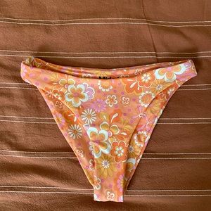 Midori Tanner Bottom